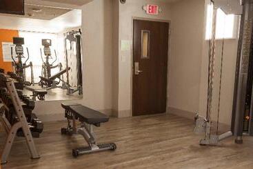 هتل Holiday Inn Alexandria   Downtown, An Ihg