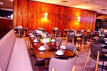 هتل Holiday Inn Alexandria   Downtown, An Ihg