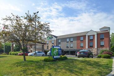 هتل Holiday Inn Express & Suites Dayton Huber Heights By Ihg