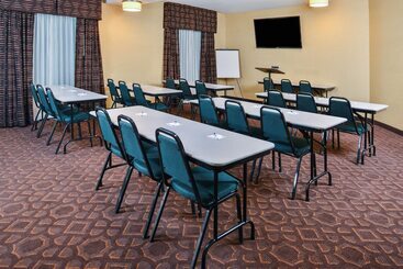 Holiday Inn Express Hotel & Suites Portland   Jantzen Beach, An Ihg