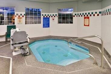 Holiday Inn Express Hotel & Suites Portland   Jantzen Beach, An Ihg