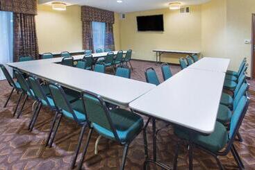 Holiday Inn Express Hotel & Suites Portland   Jantzen Beach, An Ihg