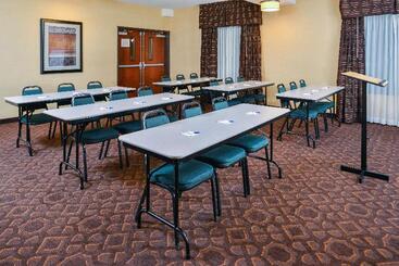 Holiday Inn Express Hotel & Suites Portland   Jantzen Beach, An Ihg