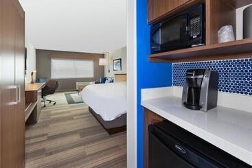 هتل Holiday Inn Express  Eau Claire West I 94, An Ihg