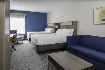 호텔 Holiday Inn Express And Suites Kimball By Ihg