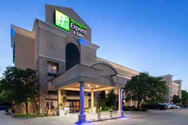 هتل Holiday Inn Express Arlington Interstate 20 Parks Mall, An Ihg