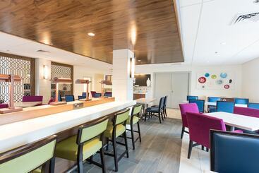 هتل Holiday Inn Express Charleston Us Highway 17 & I 526, An Ihg