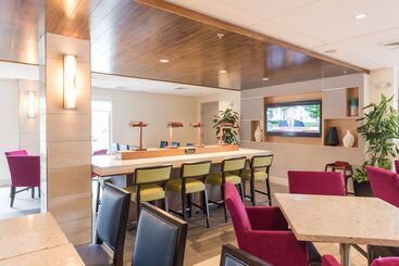 هتل Holiday Inn Express Charleston Us Highway 17 & I 526, An Ihg