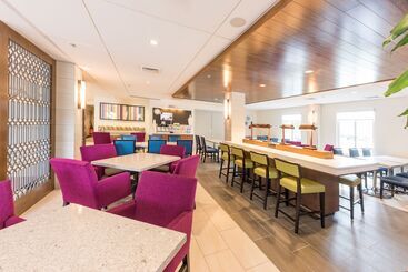 هتل Holiday Inn Express Charleston Us Highway 17 & I 526, An Ihg