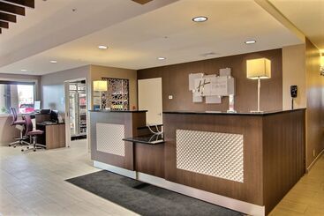 هتل Holiday Inn Express Fargo   West Acres, An Ihg