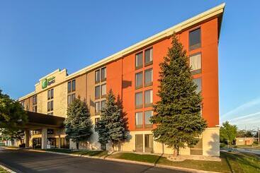 هتل Holiday Inn Express Flint Campus Area, An Ihg
