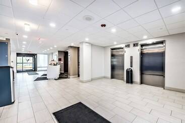 هتل Holiday Inn Express Flint Campus Area, An Ihg