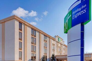 هتل Holiday Inn Express Flint Campus Area, An Ihg