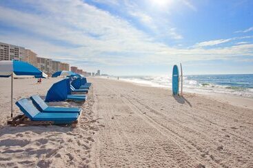 هتل Holiday Inn Express Orange Beach   On The Beach, An Ihg