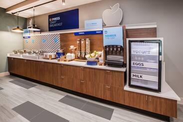 هتل Holiday Inn Express Orange Beach On The Beach, An Ihg