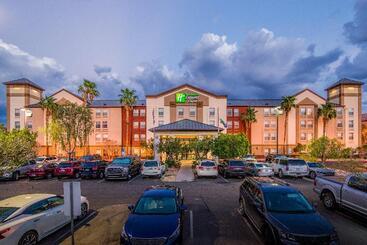 هتل Holiday Inn Express Phoenix Airport/university Drive, An Ihg