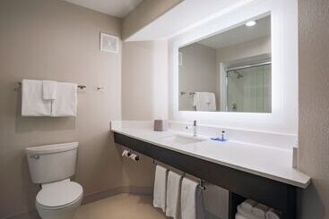 هتل Holiday Inn Express Prescott, An Ihg