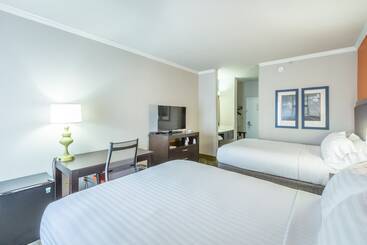 هتل Holiday Inn Express Saint Simons Island, An Ihg