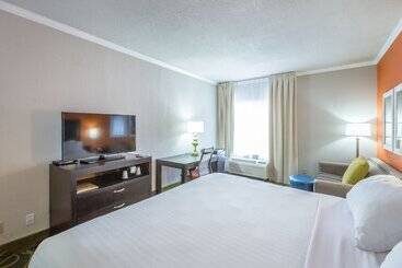 هتل Holiday Inn Express Saint Simons Island, An Ihg