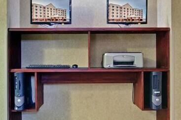 هتل Holiday Inn Express Sault Ste Marie, An Ihg