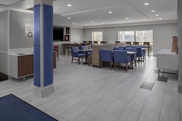 هتل Holiday Inn Express & Suites Asheville Sw   Outlet Ctr Area, An Ihg