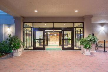 هتل Holiday Inn Little Rock Airport Conference Center, An Ihg
