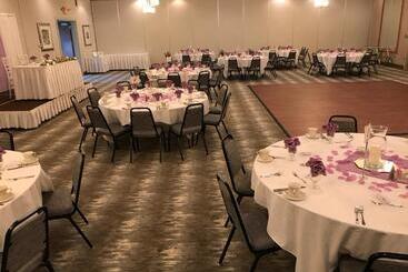 هتل Holiday Inn Martinsburg, An Ihg
