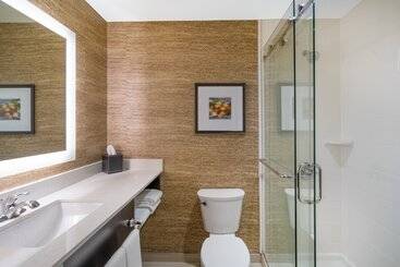هتل Holiday Inn   Terre Haute, An Ihg