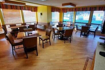 هتل Horse Creek Inn