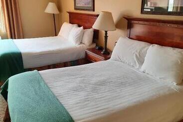 هتل Horse Creek Inn