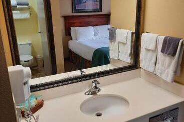 هتل Horse Creek Inn