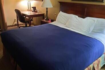 هتل Horse Creek Inn