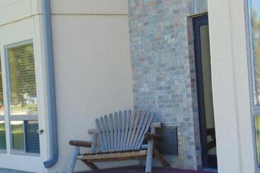 هتل Horse Creek Inn