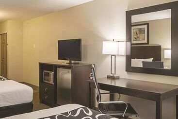 هتل La Quinta Inn By Wyndham Olympia  Lacey