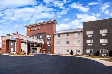 هتل La Quinta Inn And Suites By Wyndham Elkhart