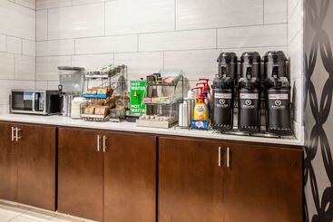 هتل La Quinta Inn And Suites By Wyndham Elkhart