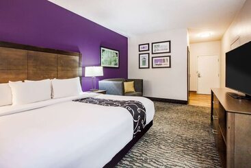 هتل La Quinta Inn And Suites By Wyndham Elkhart