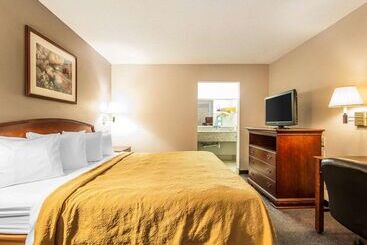هتل Quality Inn