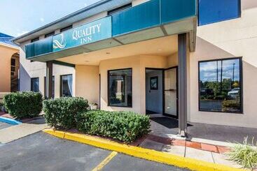 هتل Quality Inn