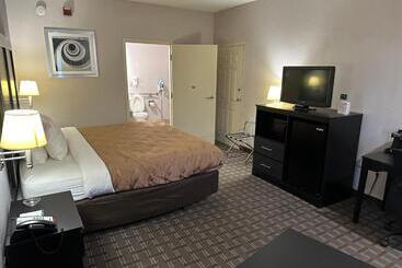 هتل Quality Inn