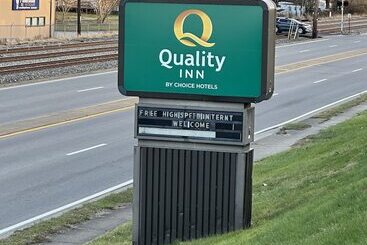 هتل Quality Inn