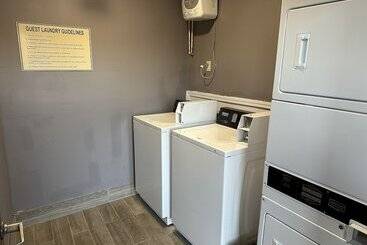 هتل Quality Inn