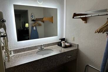 هتل Quality Inn