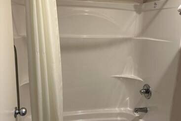 هتل Quality Inn