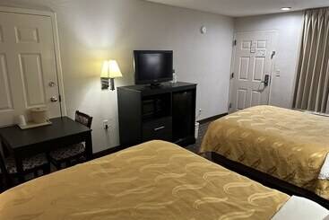هتل Quality Inn