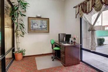 هتل Quality Inn & Suites
