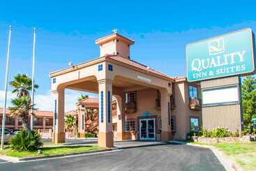 هتل Quality Inn & Suites Las Cruces  University Area