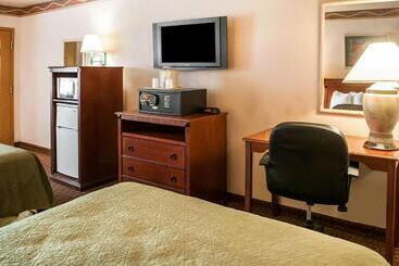 هتل Quality Inn & Suites Las Cruces  University Area