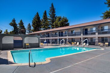 Surestay Hotel By Best Western Ukiah