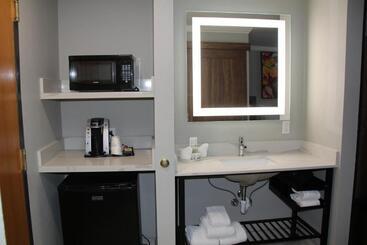 هتل La Quinta Inn & Suites By Wyndham Yakima Downtown